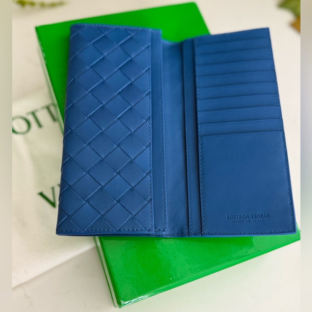 Bottega Veneta Nappa Intrecciato Continental Flap Wallet Bluette NWT - Picture 2 of 11